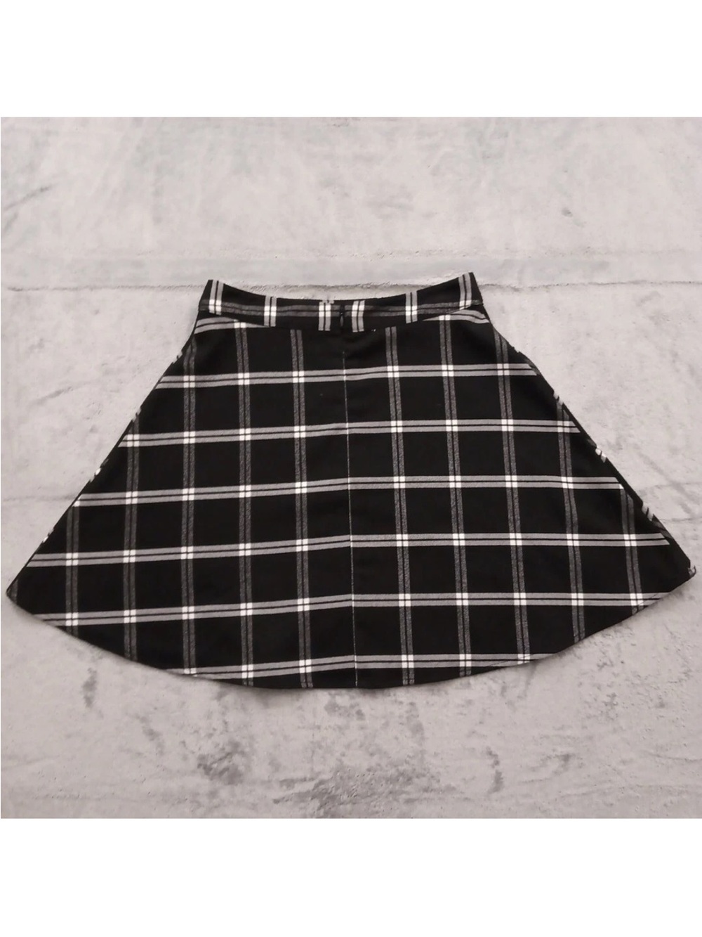 Old Navy Black Plaid A-Line Skirt 6